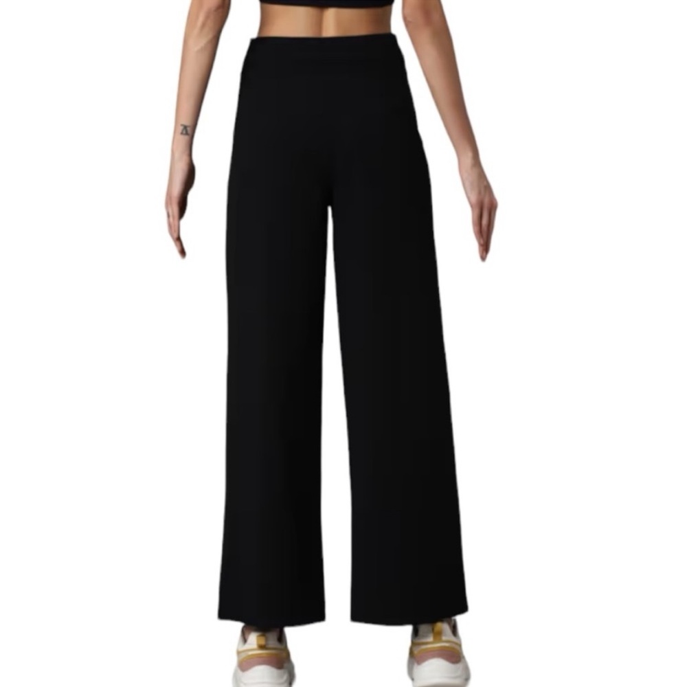 UCOB Wide Leg Cropped Pants